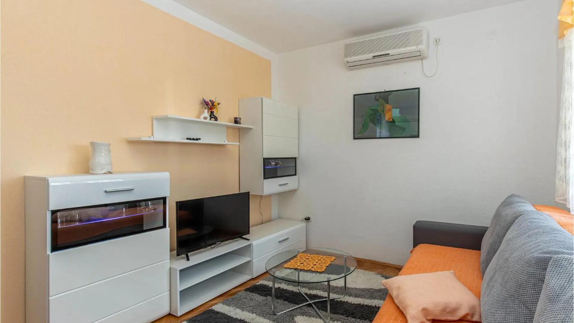 3 Bedroom Amazing Apartment In Crikvenica