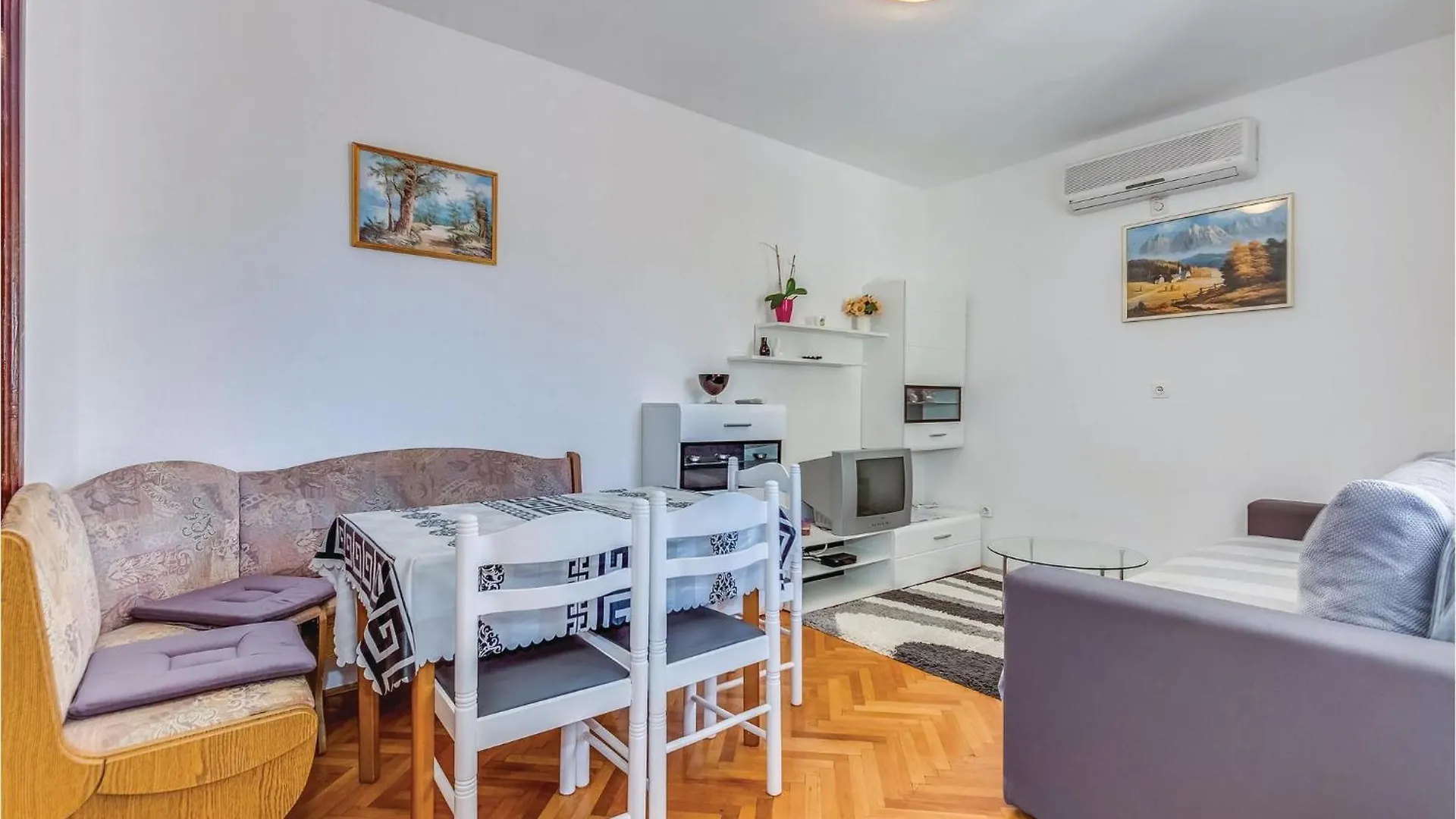 3 Bedroom Amazing Apartment In Crikvenica