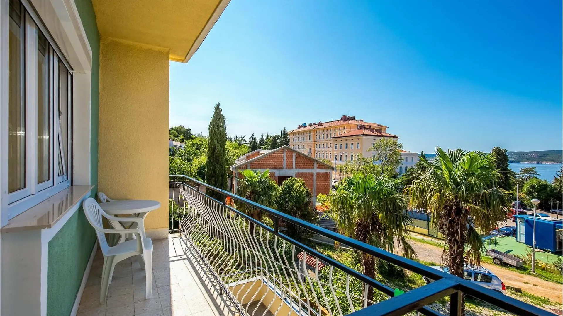 3 Bedroom Amazing Apartment In Crikvenica